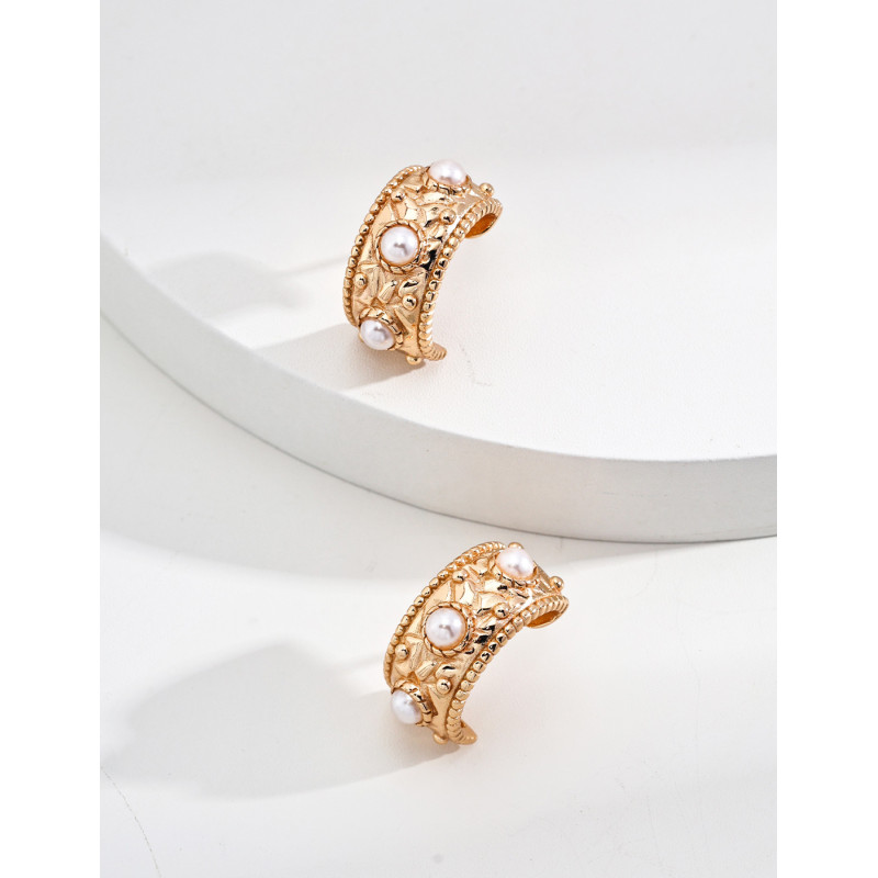 Pearl Embrace Hoops | Rose Gold & Freshwater Pearls