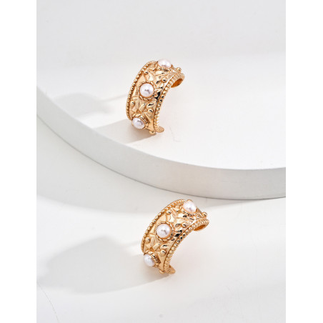 Pearl Embrace Hoops | Rose Gold & Freshwater Pearls