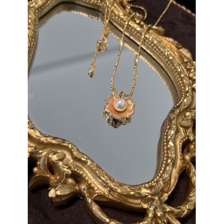 Pearl Bloom Necklace | Rose Gold Pendant with Freshwater Pearl
