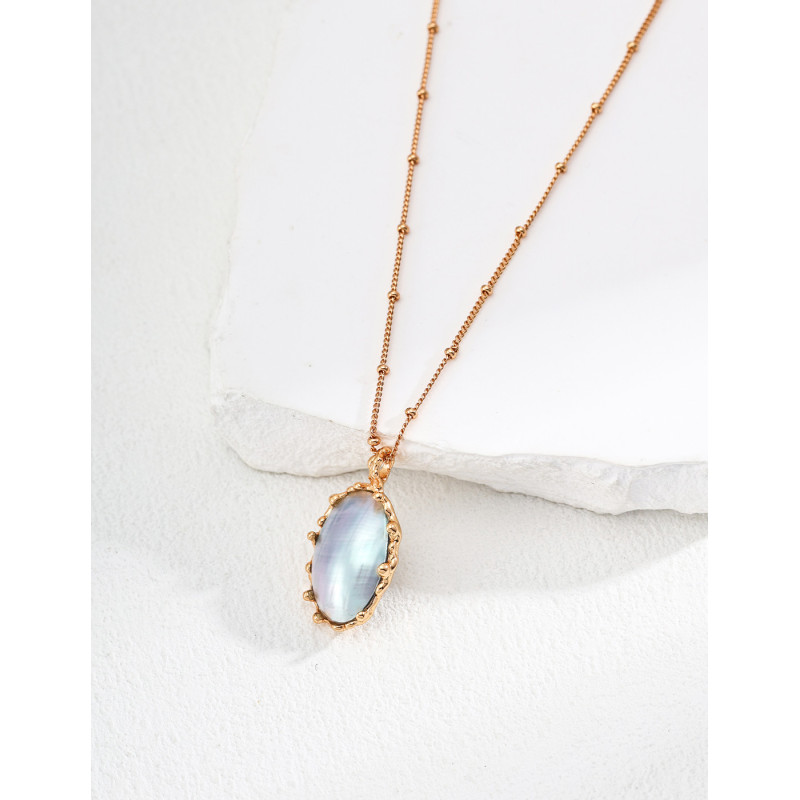 perfect for adding a touch of understated glamour to any outfit.??